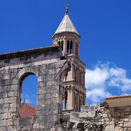 Apartment Cozy And Split