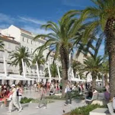 Cozy And Apartment *