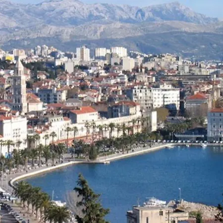 Apartment Cozy And *